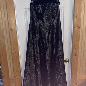 Dave & Johnny Black sleeveless long Maxie dress , size 15/16.